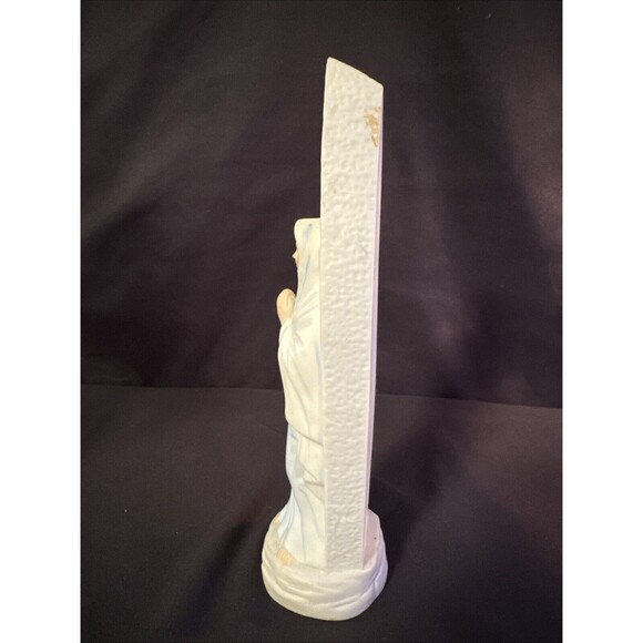 VTG Praying Madonna Virgin Mary Rosary Figurine Music Box  Bisque Porcelain - Picture 4 of 9